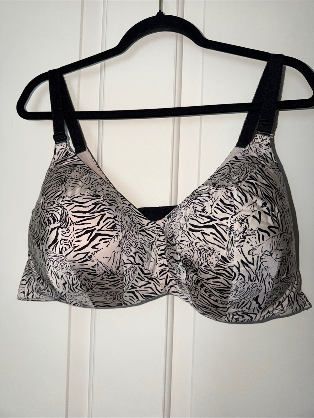Zebra Print Full-Coverage Women's Bra in Black and White